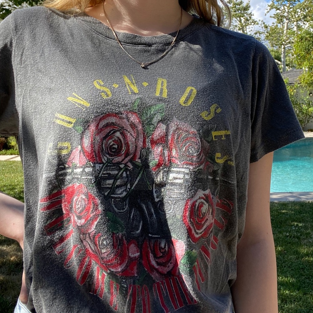 vintage-style Guns N’ Roses band tee